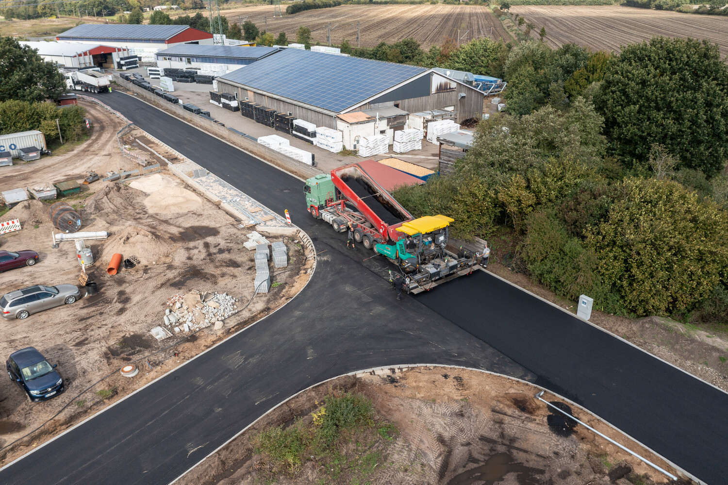 HOFF Ihre Profis für Asphaltarbeiten, Straßenbau und Kanalbau