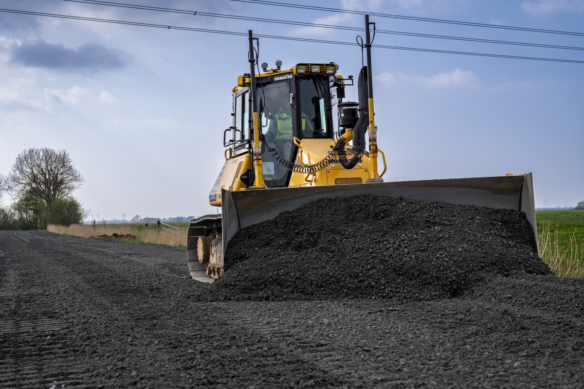 HOFF Ihre Profis für Asphaltarbeiten, Straßenbau und Kanalbau