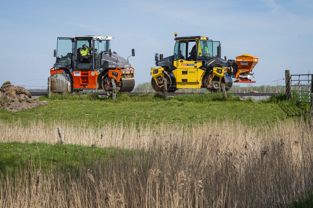 HOFF Ihre Profis für Asphaltarbeiten, Straßenbau und Kanalbau