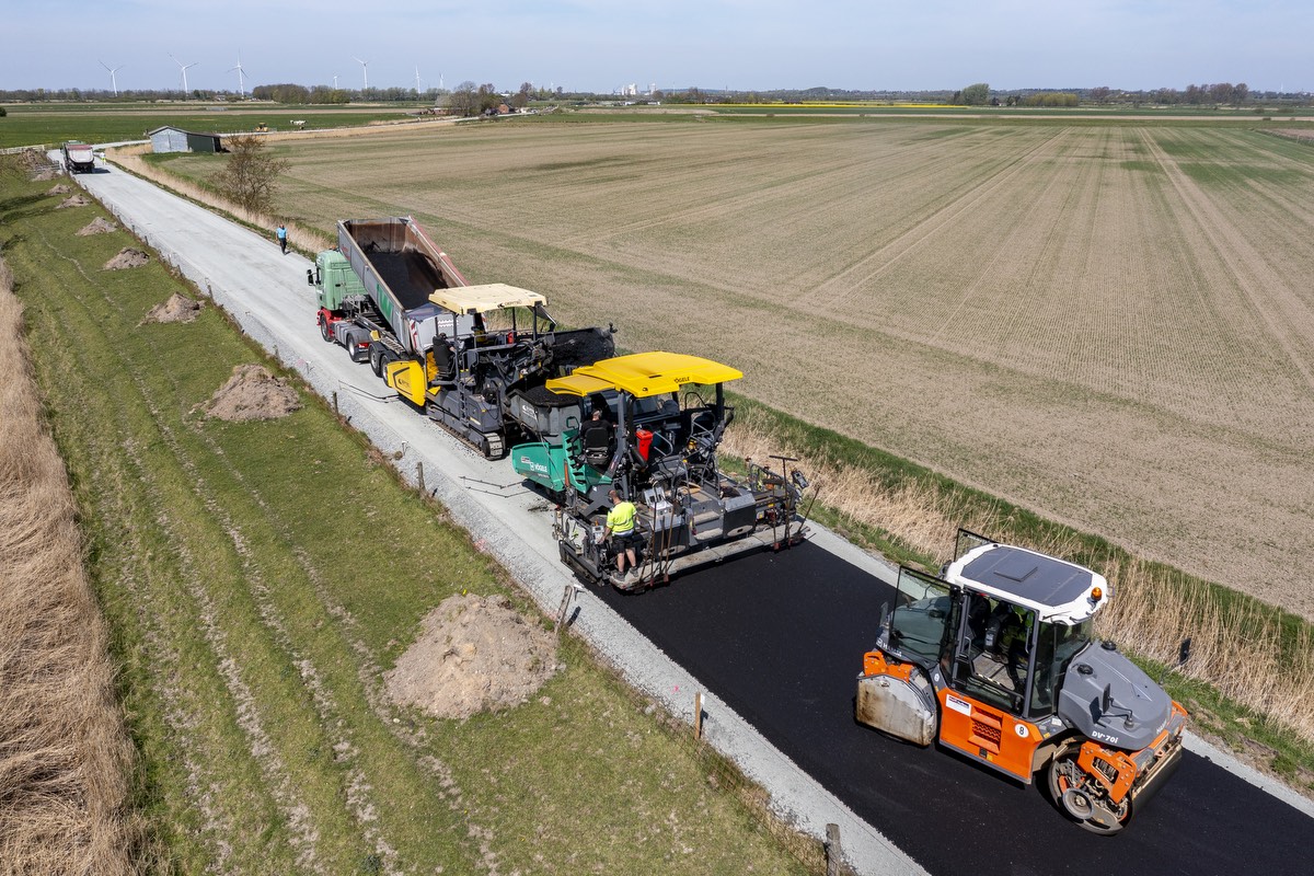 HOFF Ihre Profis für Asphaltarbeiten, Straßenbau und Kanalbau