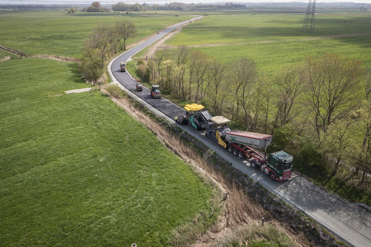 HOFF Ihre Profis für Asphaltarbeiten, Straßenbau und Kanalbau