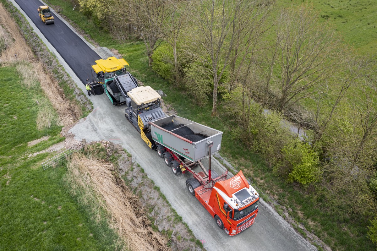 HOFF Ihre Profis für Asphaltarbeiten, Straßenbau und Kanalbau