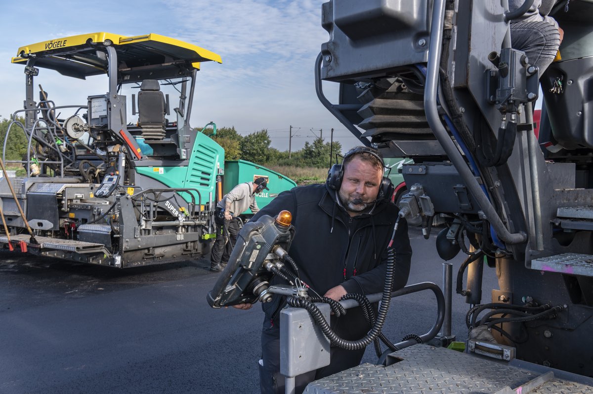 HOFF Ihre Profis für Asphaltarbeiten, Straßenbau und Kanalbau