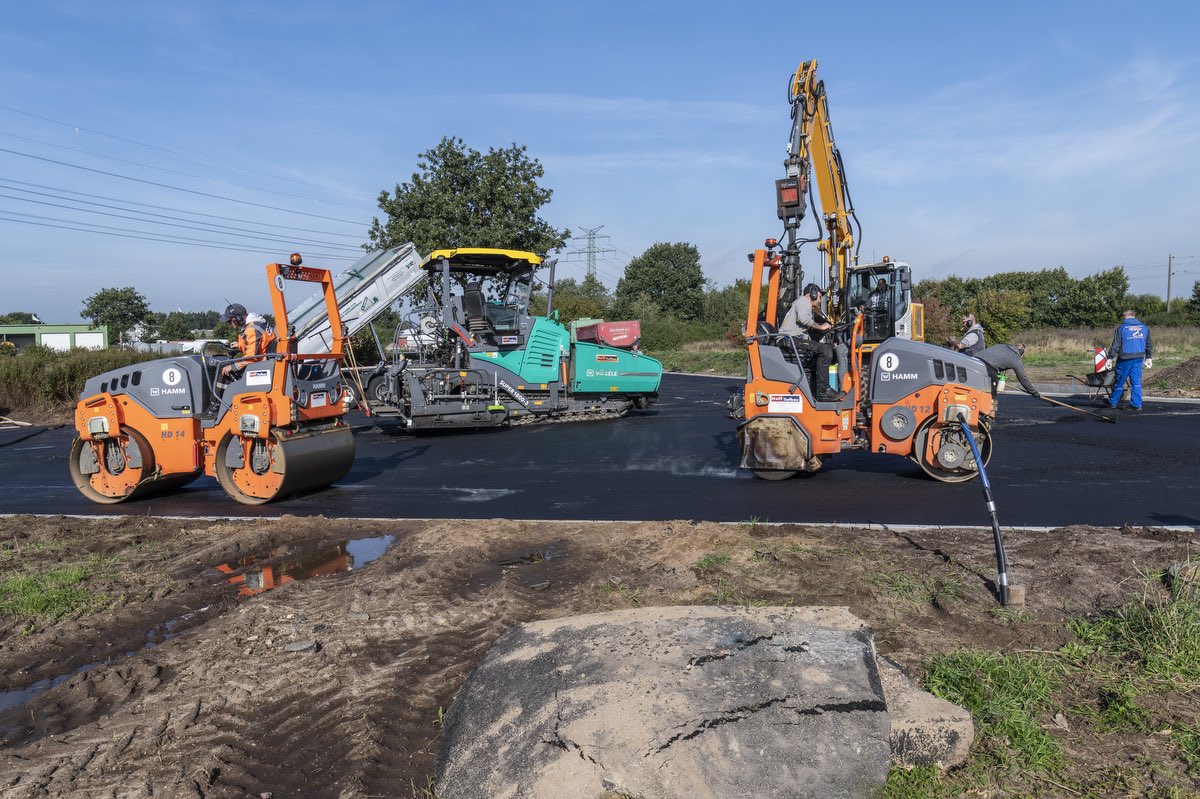 HOFF Ihre Profis für Asphaltarbeiten, Straßenbau und Kanalbau