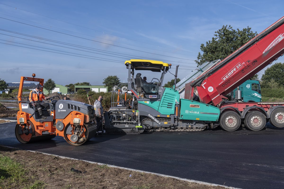 HOFF Ihre Profis für Asphaltarbeiten, Straßenbau und Kanalbau